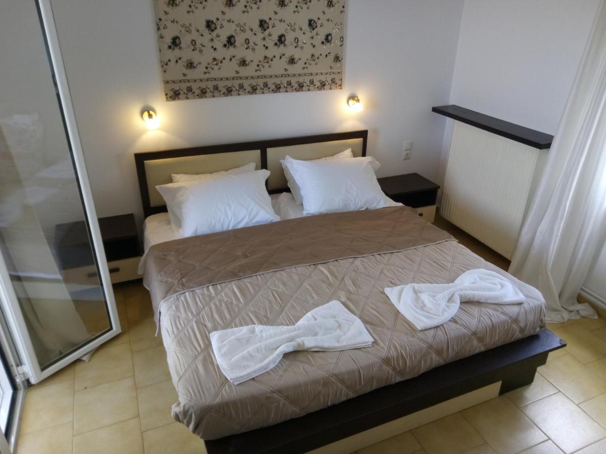 Thea Apartment Agia Marina 外观 照片