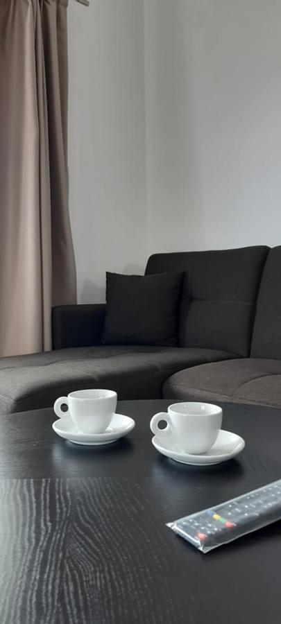 Thea Apartment Agia Marina 外观 照片